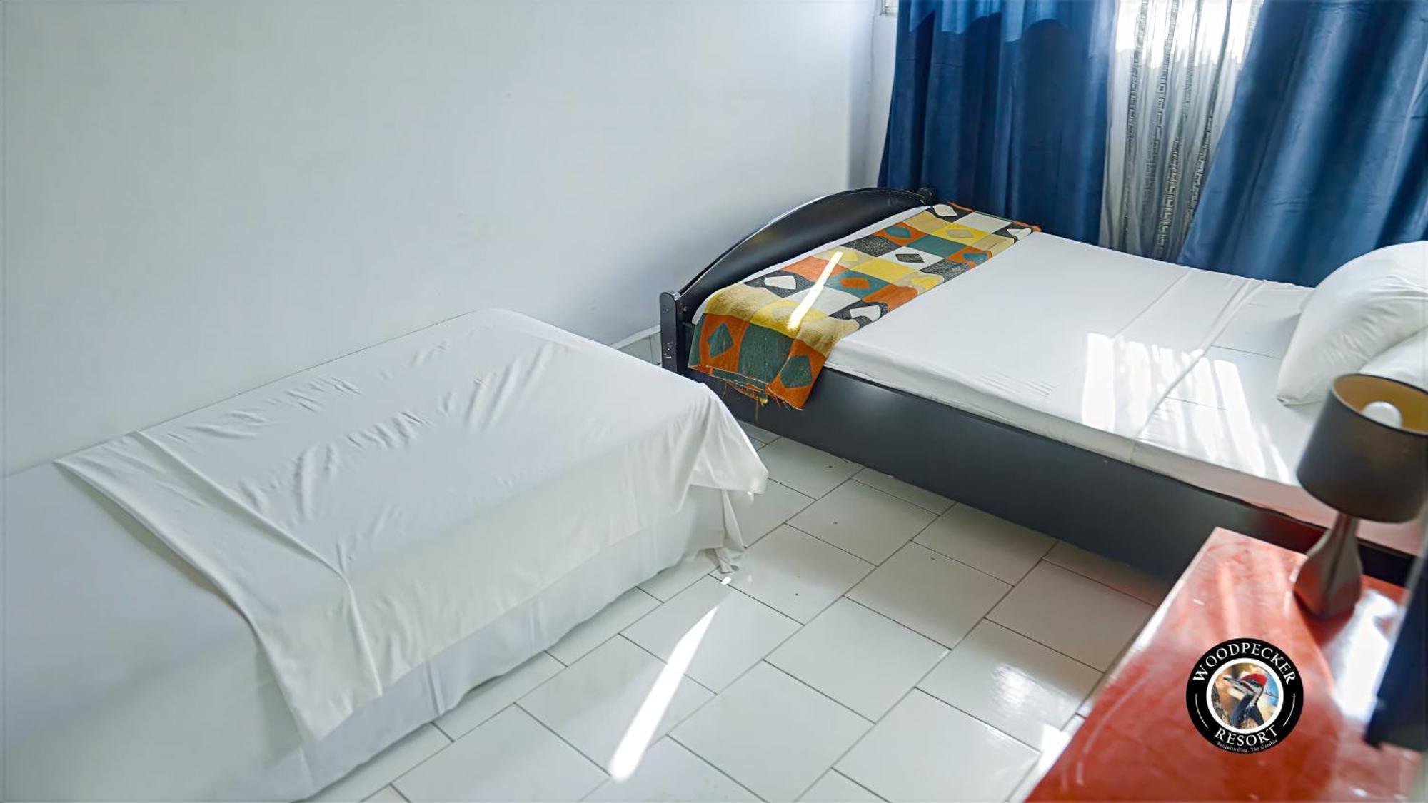 Woodpecker Resort Hotel Banjul Exterior photo